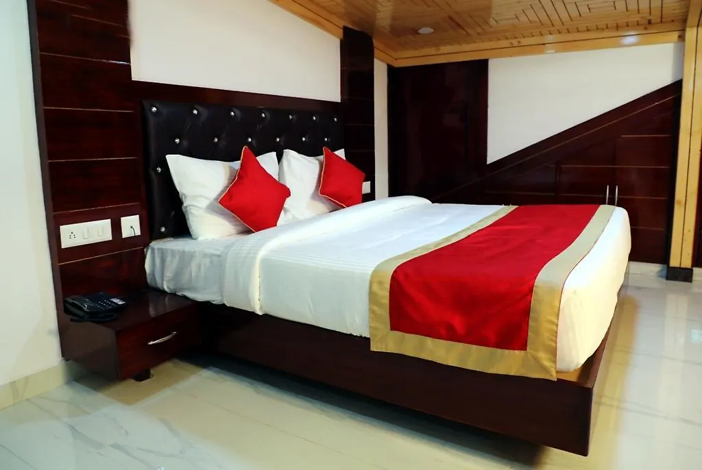 ***  The Grand White By Parfait Hotel Shimla India