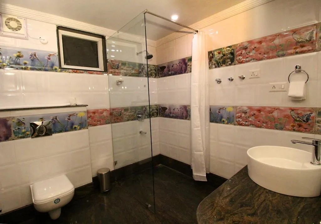 Hotel The Grand White By Parfait Shimla