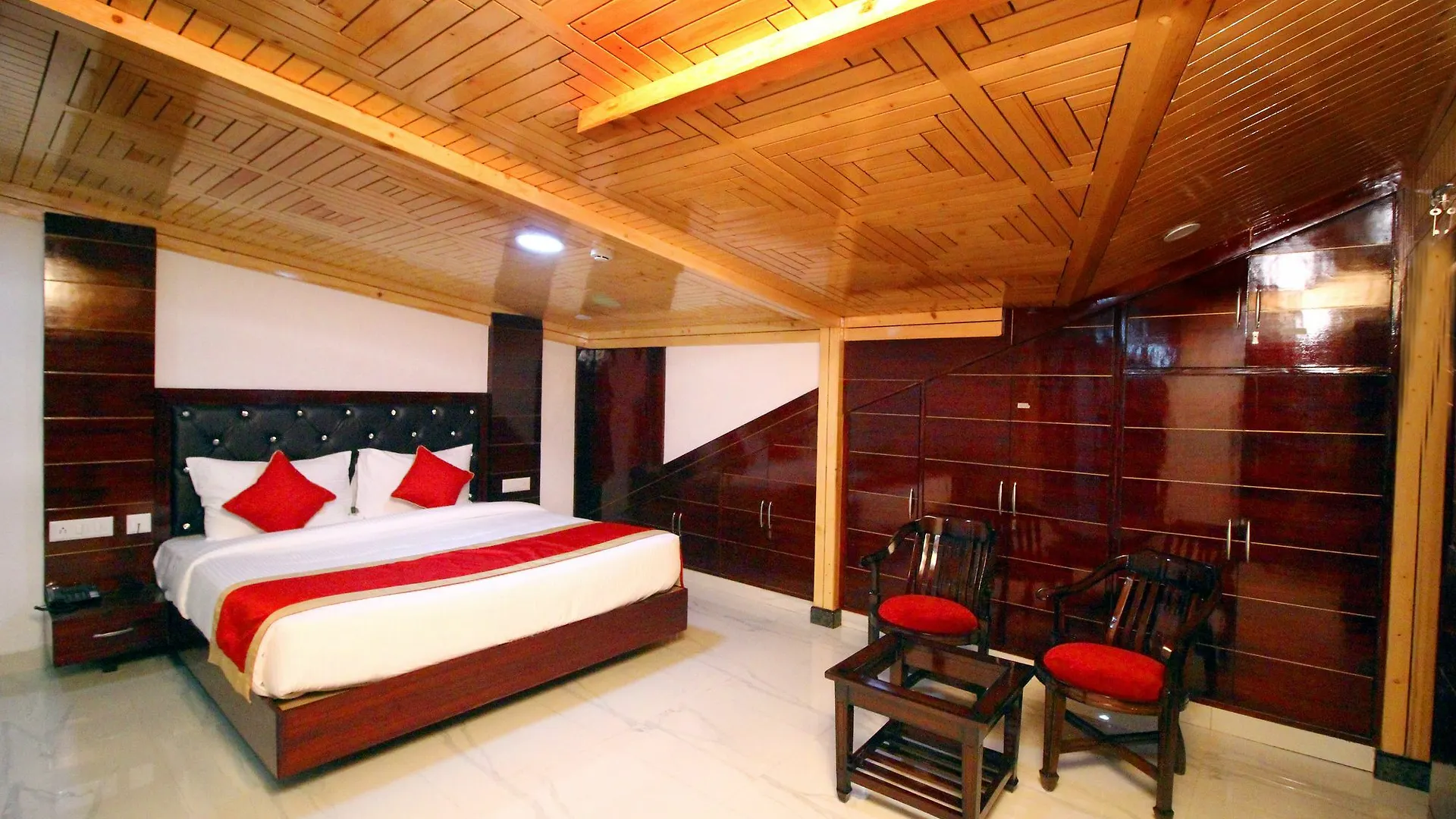 Hotel The Grand White By Parfait Shimla